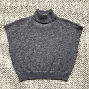 Oversized grey sweater vest